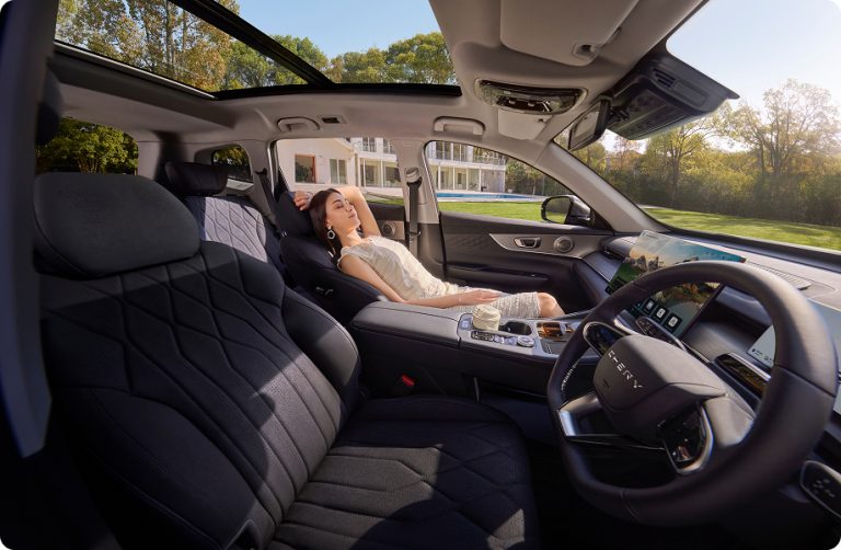 HARGA CHERY TIGGO 8 CSH DEALER CHERY BEKASI front-passenger-seat-massage